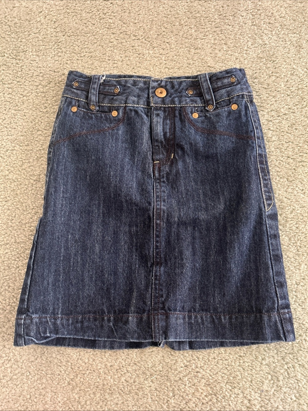 Xhilaration Girls knee denim skirt with adjustable waist size S (6/6X)